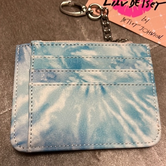Betsey Johnson blue card wallet with zipper section for coins, new - Picture 2 of 8